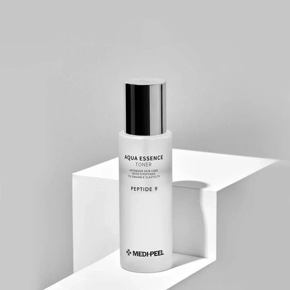 Зволожуючий тонер-есенція для обличчя з комплексом 9 пептидів Medi-Peel Peptide 9 Aqua Essence Toner, 250мл
