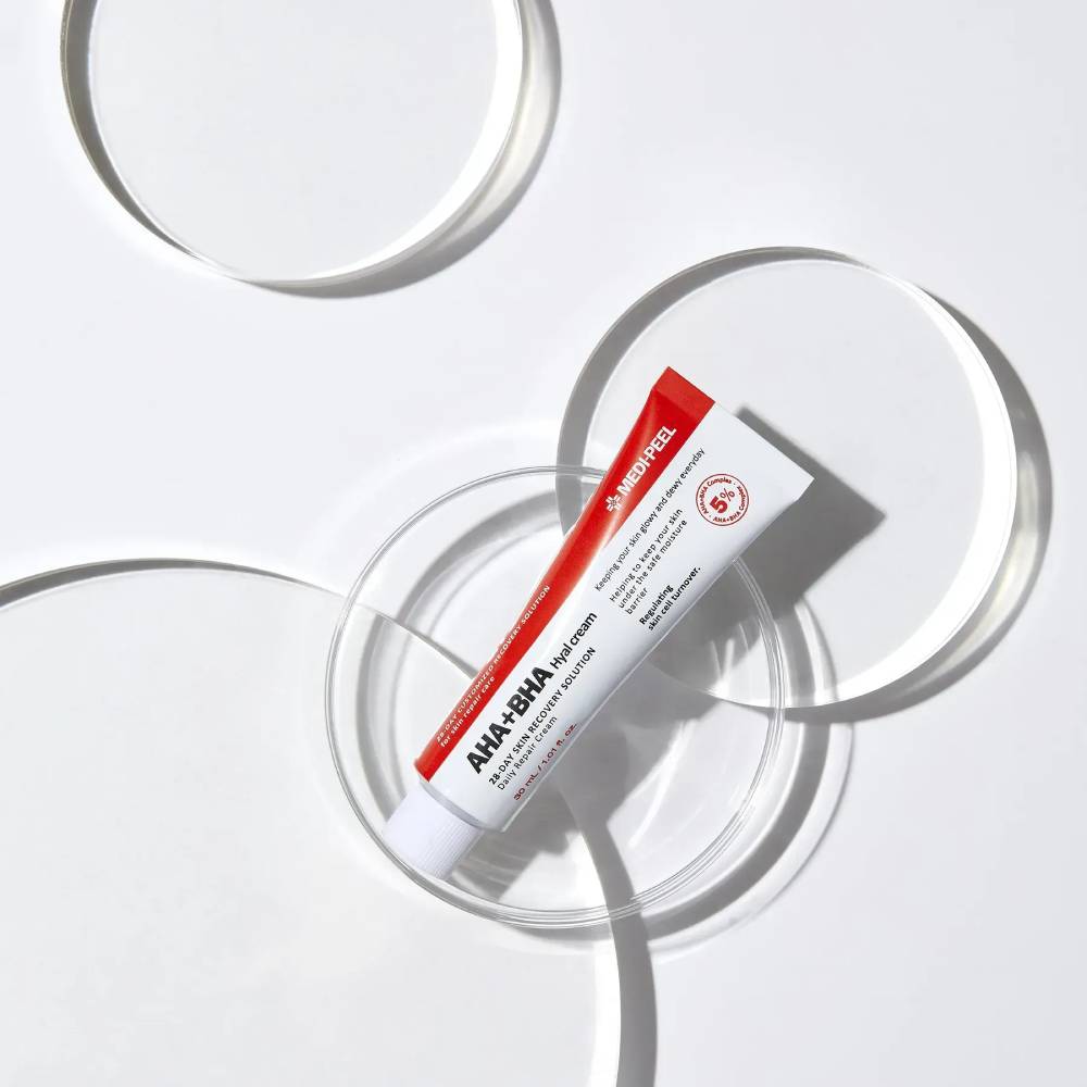 Відновлюючий крем для обличчя з комплексом кислот Medi-Peel AHA BHA 28 Days Hyal Cream, 30мл - Зображення 3