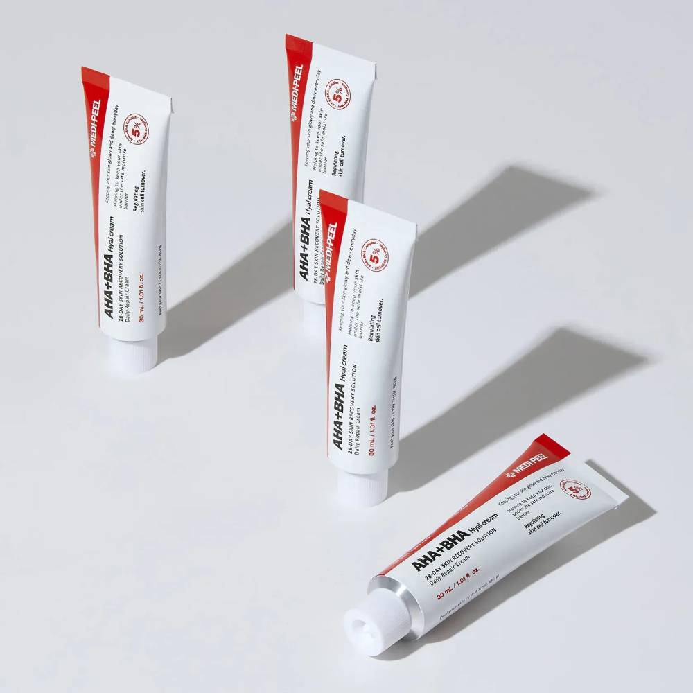 Відновлюючий крем для обличчя з комплексом кислот Medi-Peel AHA BHA 28 Days Hyal Cream, 30мл - Зображення 4
